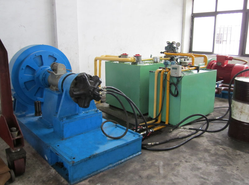 Hydraulic motor test bench